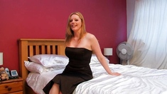 Big boobs milf masturbates with her dildo