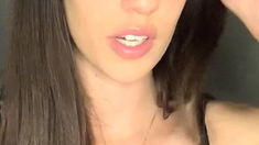 Brunette Solo Webcam Masturbation