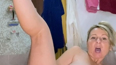 Amateur Webcam Anal Masturbation