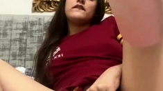 Cute amateur webcam teen girl toying pussy on webcam