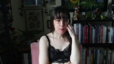 Cute Amateur Brunette Naughty In Solo Jerking Show On Camera