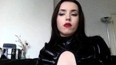 Cruel Latex Milf Fetish Play